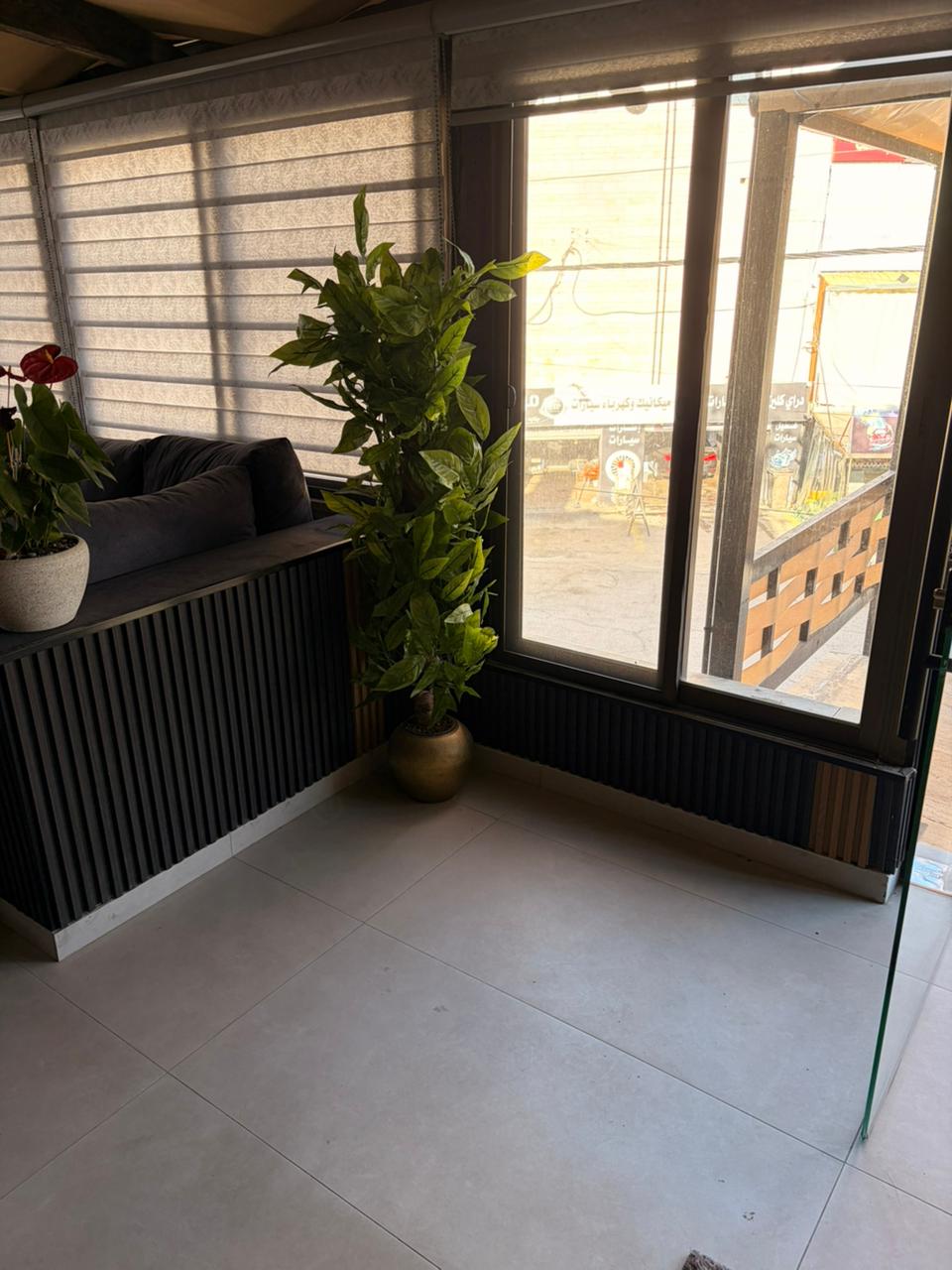 Exclusive Indoor Space | Joniss Center