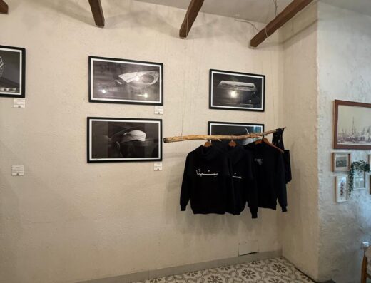 The Unconventional Indoor Space| Sina Coffee House